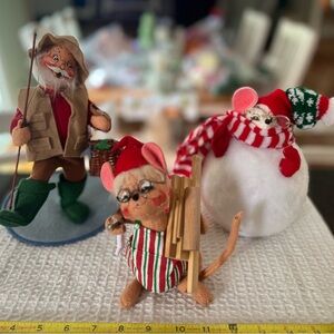 Annalee various dolls